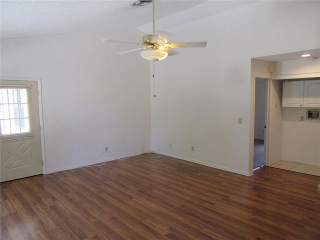 8423 SEMINOLE BLVD 203, Seminole, FL 33772