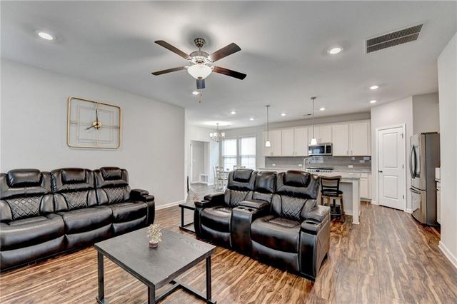 3385 Oxford Park Lane, Cumming, GA 30040