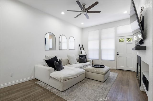 8017 E Naples, Anaheim, CA 92808