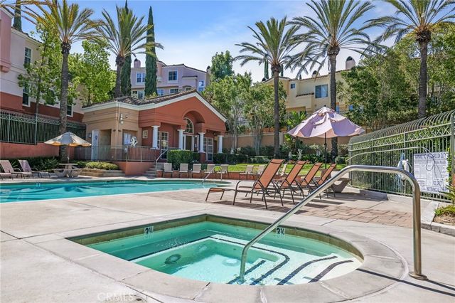 8017 E Naples, Anaheim, CA 92808