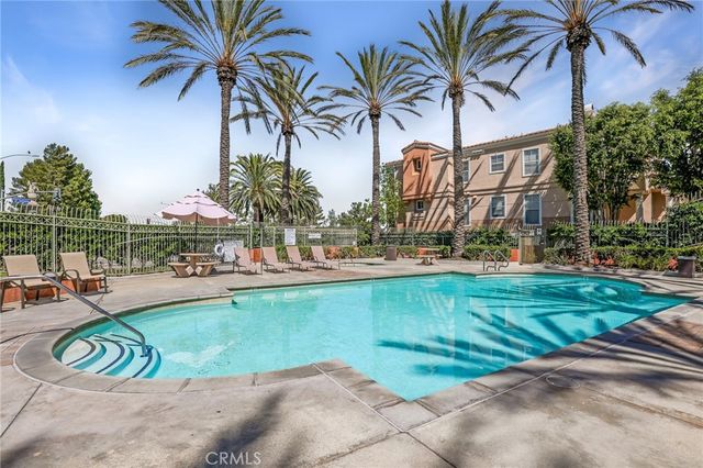 8017 E Naples, Anaheim, CA 92808
