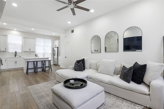 8017 E Naples, Anaheim, CA 92808