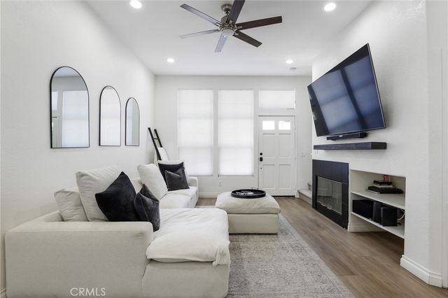 8017 E Naples, Anaheim, CA 92808