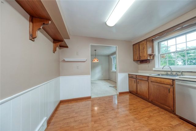 2261 Gray Ridge, Hampton, PA 15101