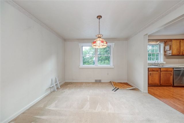 2261 Gray Ridge, Hampton, PA 15101