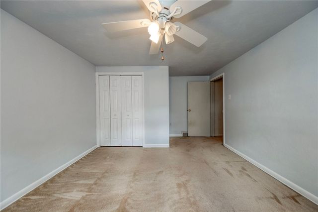 2261 Gray Ridge, Hampton, PA 15101