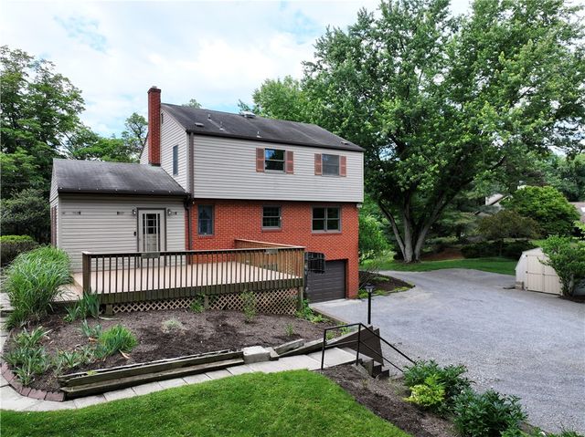 2261 Gray Ridge, Hampton, PA 15101