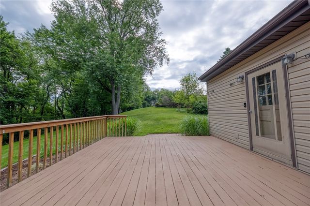 2261 Gray Ridge, Hampton, PA 15101