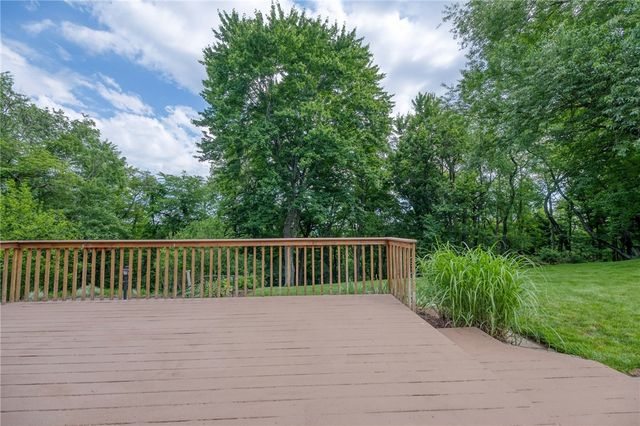 2261 Gray Ridge, Hampton, PA 15101