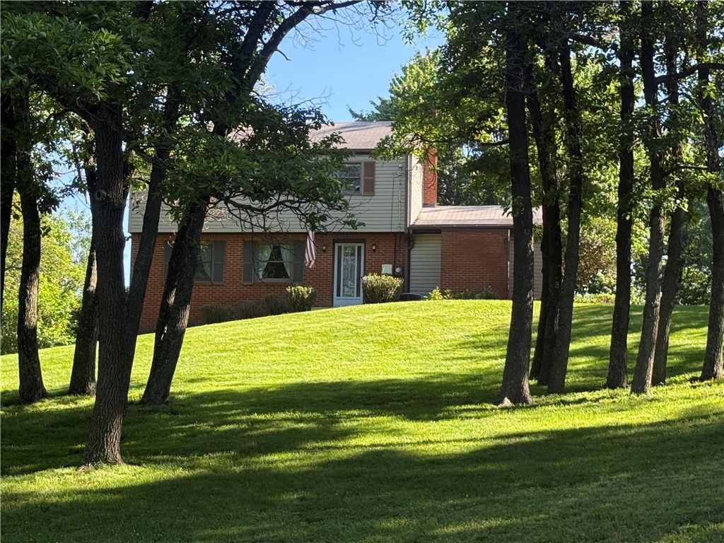 2261 Gray Ridge, Hampton, PA 15101