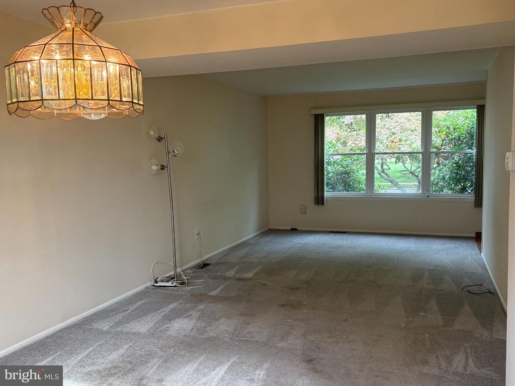 3219 LEELAND DR, BENSALEM, PA 19020 — photo 4