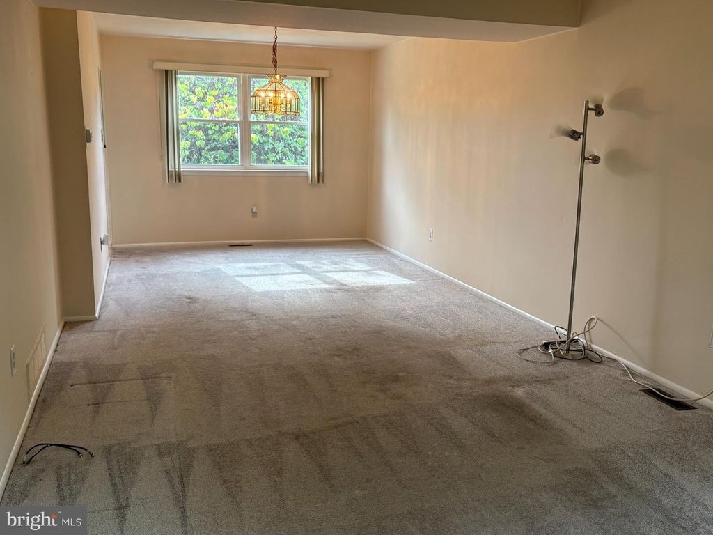 3219 LEELAND DR, BENSALEM, PA 19020 — photo 5
