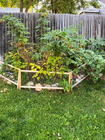 5904 S Netherland Circle, Centennial, CO 80015