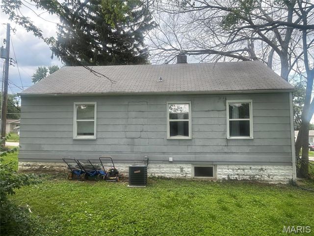 4508 Edmundson Road, St Louis, MO 63134