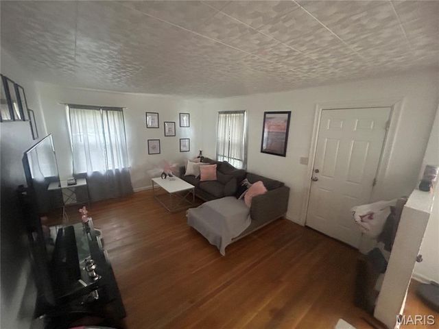 4508 Edmundson Road, St Louis, MO 63134