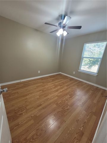 508 Lakeside Dr, Corpus Christi, TX 78418