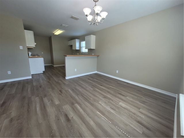 508 Lakeside Dr, Corpus Christi, TX 78418