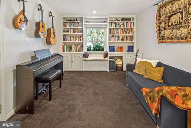 6902 TILDEN LN, North Bethesda, MD 20852