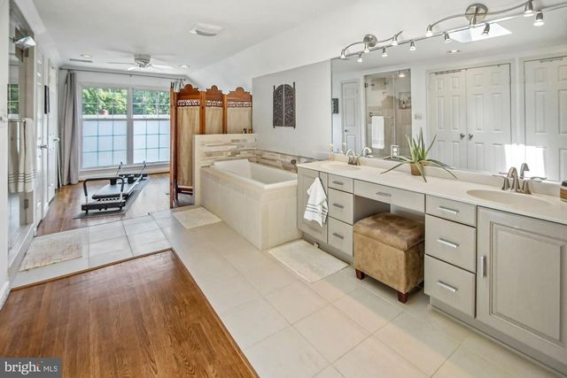 6902 TILDEN LN, North Bethesda, MD 20852