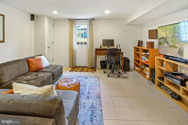 6902 TILDEN LN, North Bethesda, MD 20852