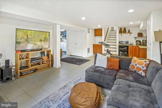 6902 TILDEN LN, North Bethesda, MD 20852