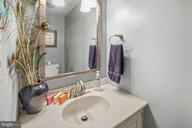 6902 TILDEN LN, North Bethesda, MD 20852