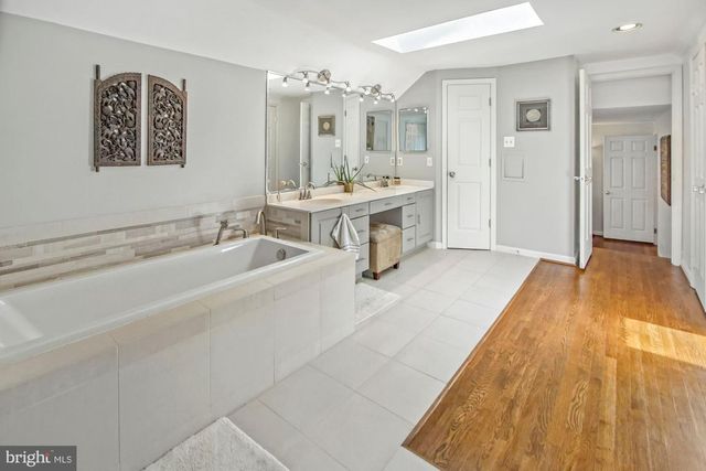 6902 TILDEN LN, North Bethesda, MD 20852