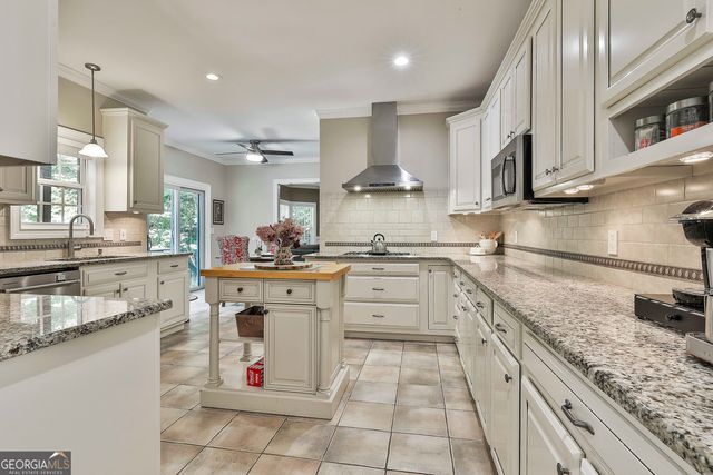 100 Old Plantation Way, Fayetteville, GA 30214