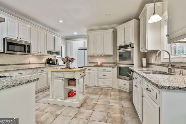 100 Old Plantation Way, Fayetteville, GA 30214