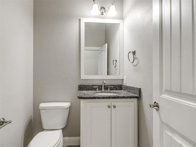 15900 Meadow Rue Lane, Edmond, OK 73013