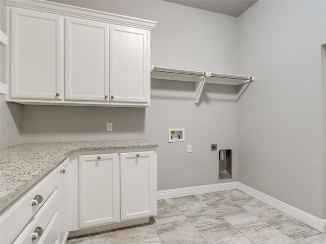 15900 Meadow Rue Lane, Edmond, OK 73013