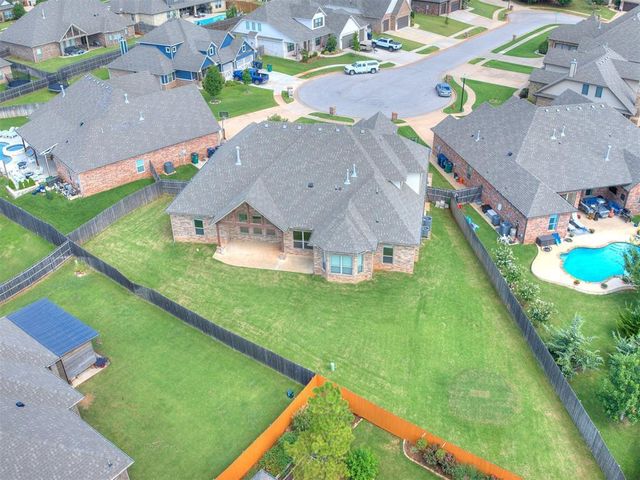 15900 Meadow Rue Lane, Edmond, OK 73013