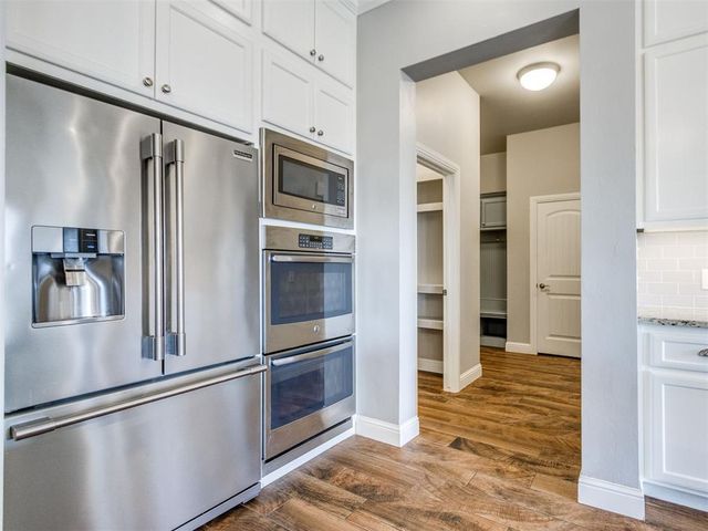 15900 Meadow Rue Lane, Edmond, OK 73013