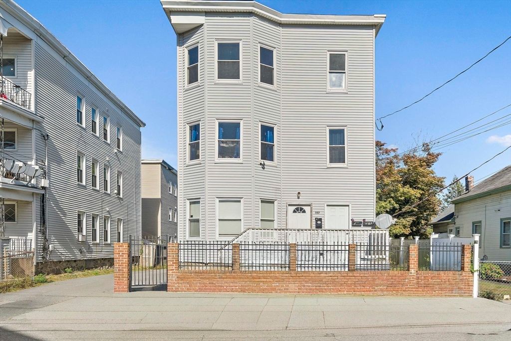 357 Howard St 1, Lawrence, MA 01841