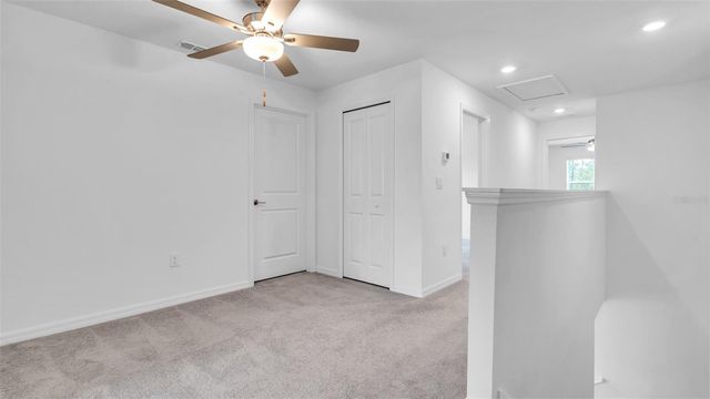 7002 RIPPLE POND LOOP, Zephyrhills, FL 33541