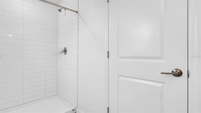 7002 RIPPLE POND LOOP, Zephyrhills, FL 33541