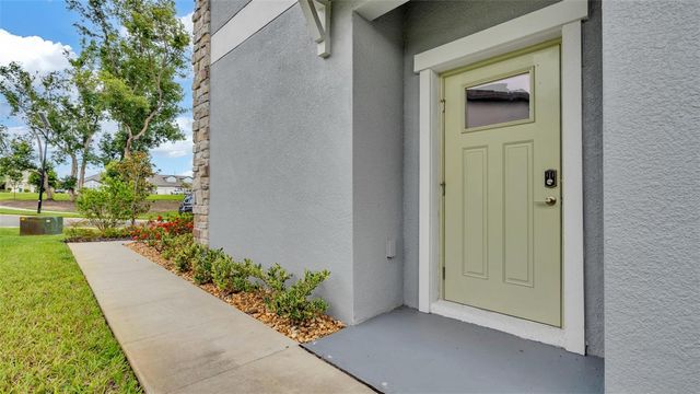 7002 RIPPLE POND LOOP, Zephyrhills, FL 33541