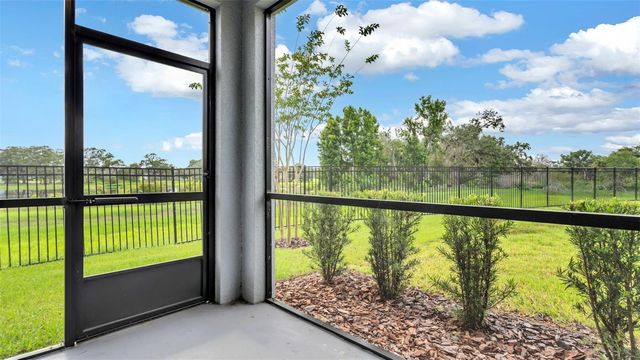 7002 RIPPLE POND LOOP, Zephyrhills, FL 33541