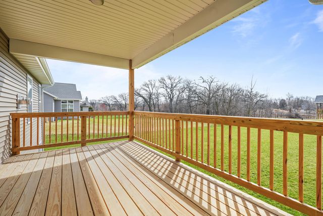 7803 Gleenwood Drive, Roscoe, IL 61073