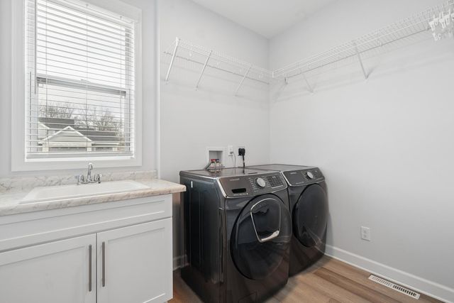 7803 Gleenwood Drive, Roscoe, IL 61073