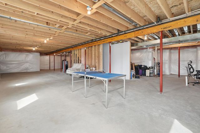 7803 Gleenwood Drive, Roscoe, IL 61073