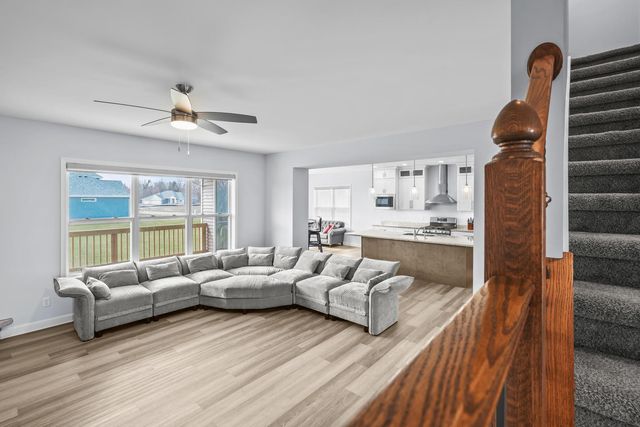 7803 Gleenwood Drive, Roscoe, IL 61073