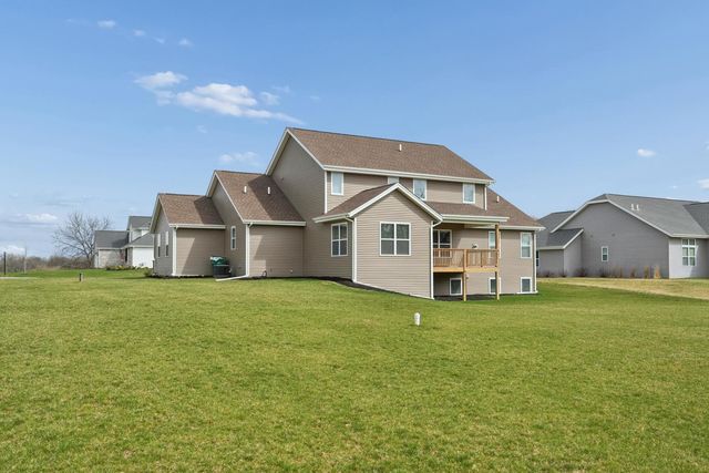 7803 Gleenwood Drive, Roscoe, IL 61073