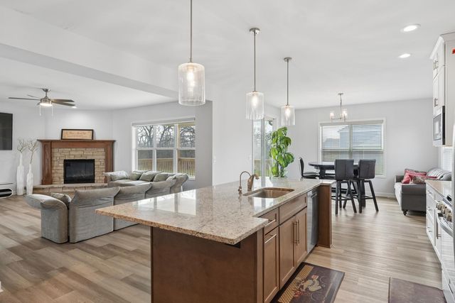 7803 Gleenwood Drive, Roscoe, IL 61073