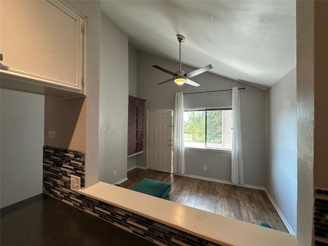 4411 Guadalupe ST 14, Austin, TX 78751