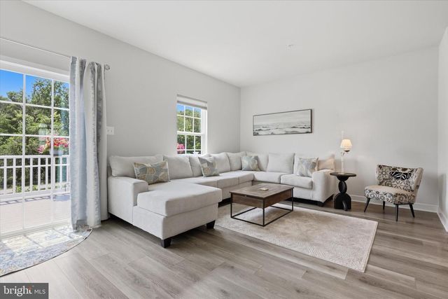 1736 ATLAS DR, Frederick, MD 21702