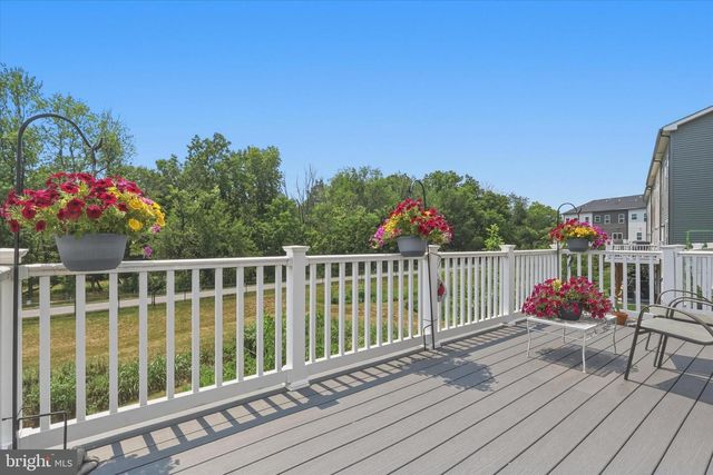 1736 ATLAS DR, Frederick, MD 21702