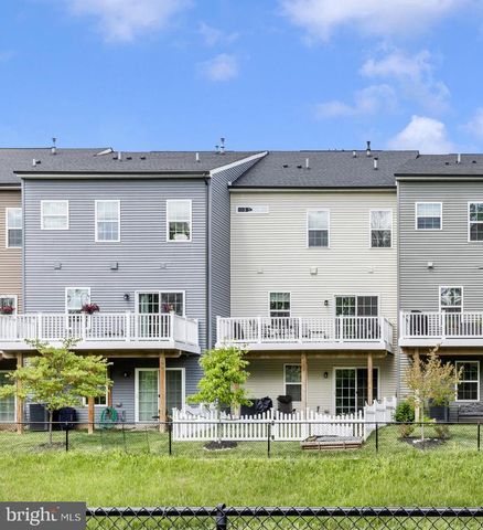 1736 ATLAS DR, Frederick, MD 21702