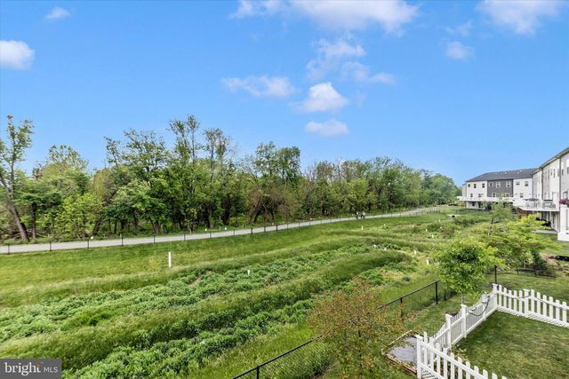 1736 ATLAS DR, Frederick, MD 21702