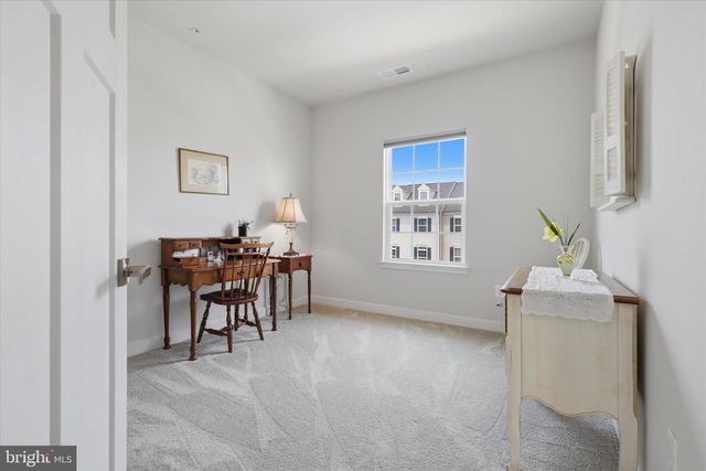 1736 ATLAS DR, Frederick, MD 21702